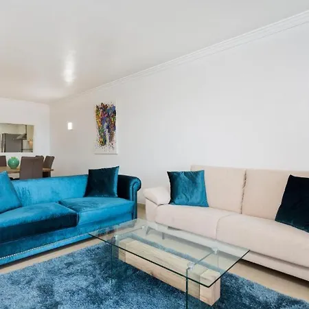 Deluxe Apt. 110qm+terrasse 60qm Pool Wifi Golf Yachthafen