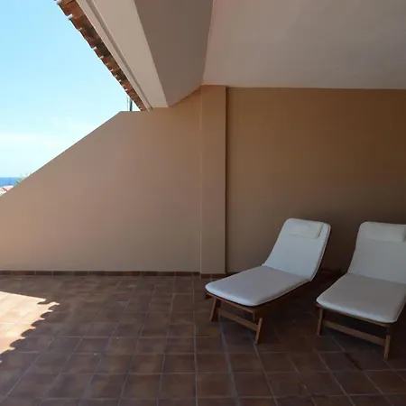 Deluxe Apt. 110qm+terrasse 60qm Pool Wifi Golf Yachthafen